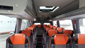 20 persoons minibus